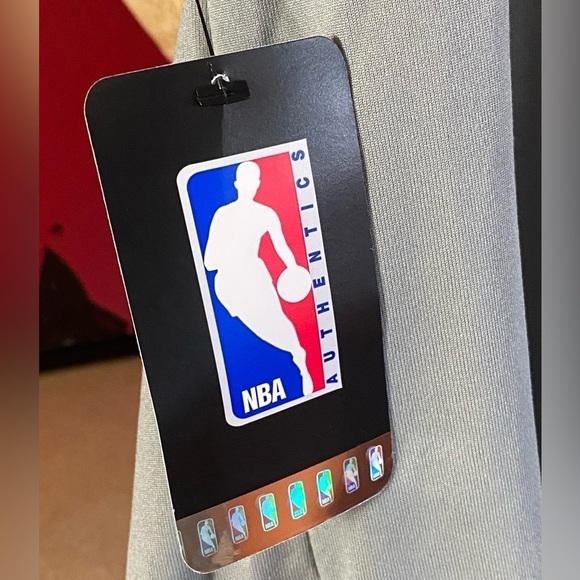 NIKE DRI-Fit BIG & Tall 3X Detroit Pistons Basketball NBA Short Sleeve Tee Grey… - Picture 4 of 10